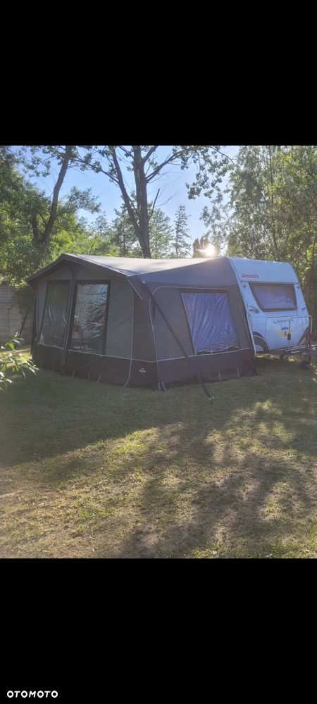 Dethleffs Camper 440 - 15