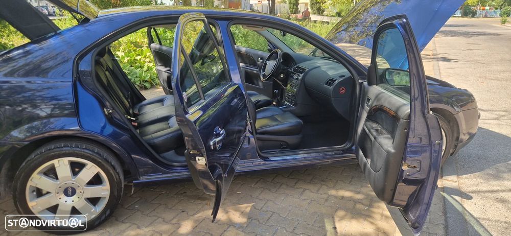 Ford Mondeo 2.0 TDCI Ghia Executive D. - 13