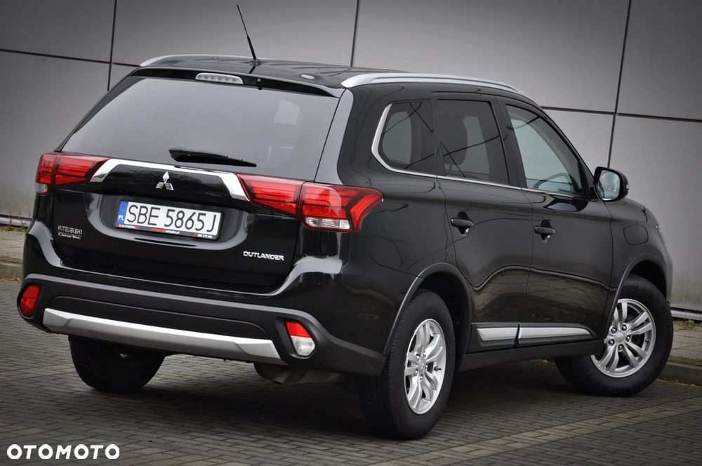 Mitsubishi Outlander 2.0 2WD SUV-Star - 8
