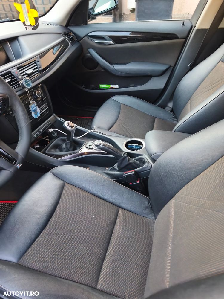 BMW X1 xDrive18d - 8