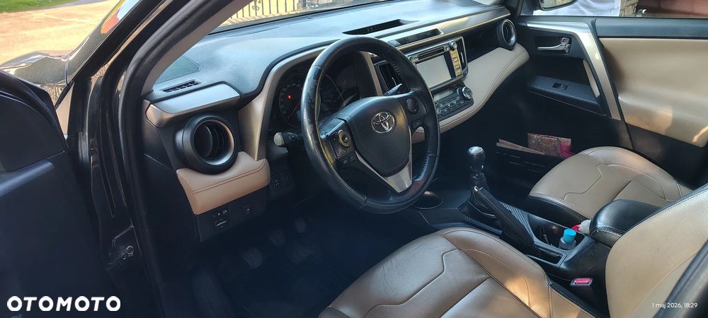 Toyota RAV4 - 13