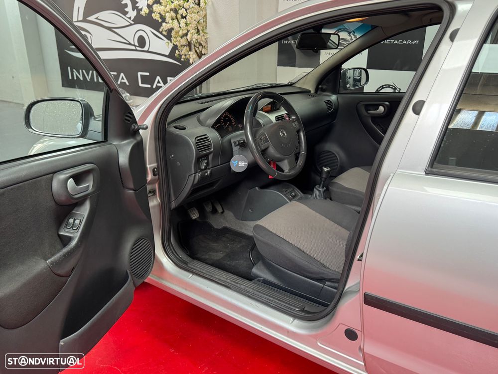 Opel Corsa 1.2 Twinport Cosmo - 15