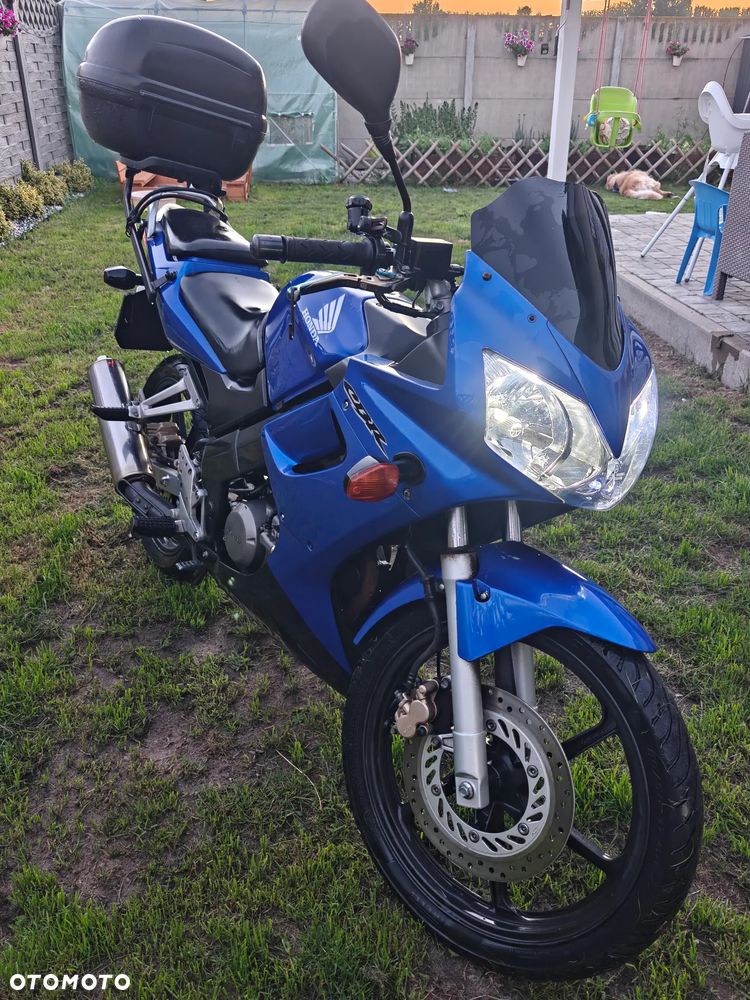 Honda CBR - 7