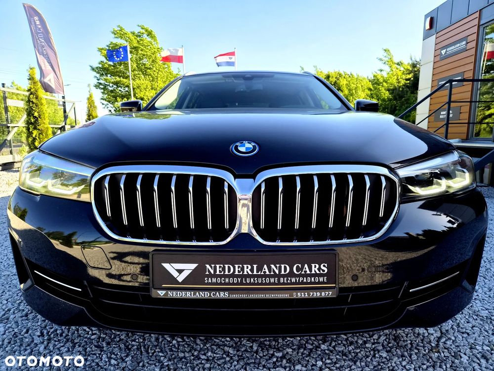 BMW Seria 5 530e xDrive - 40