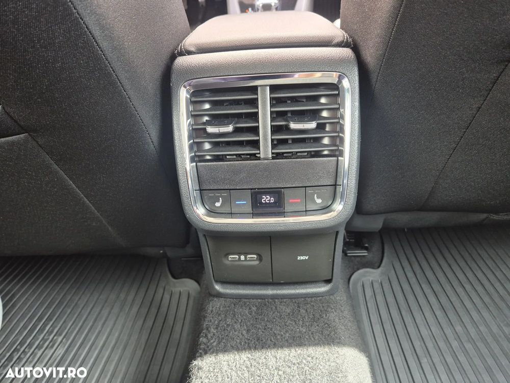 Skoda Octavia 2.0 TDI DSG Style - 12