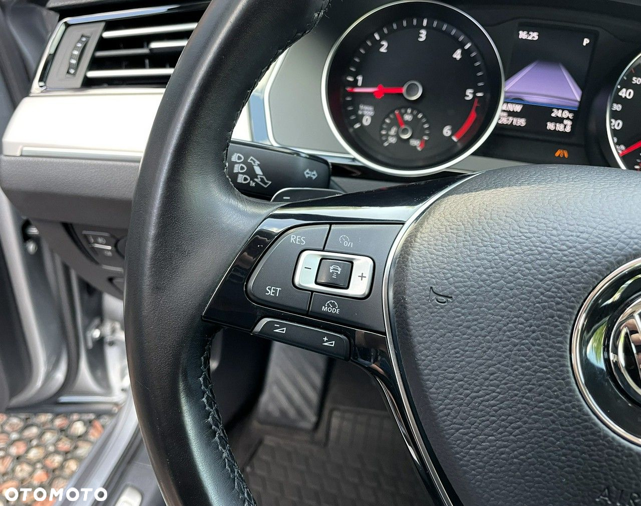 Volkswagen Passat 2.0 TDI BMT Highline DSG - 15