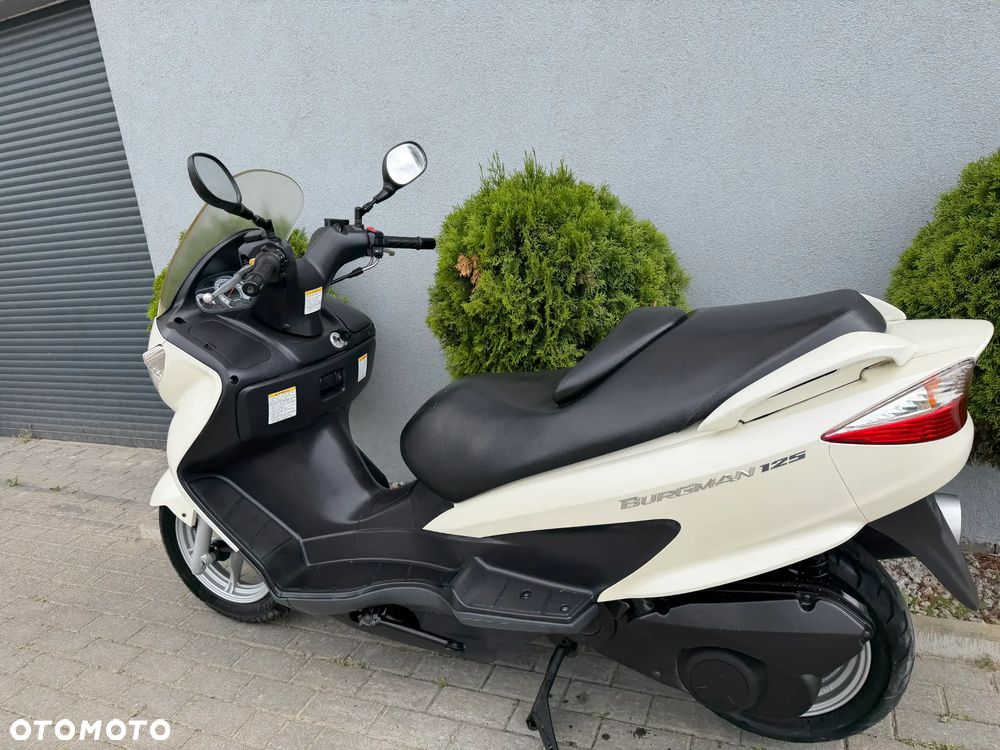 Suzuki Burgman - 30