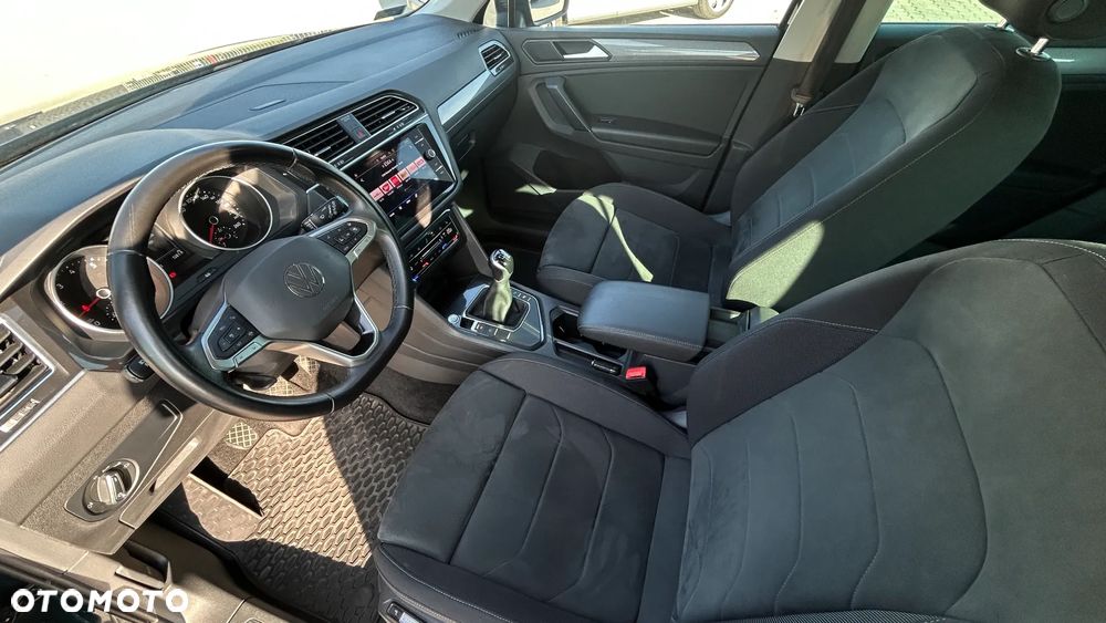 Volkswagen Tiguan 1.5 TSI EVO Active - 19