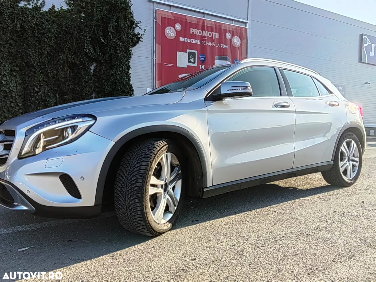 Mercedes-Benz GLA - 2
