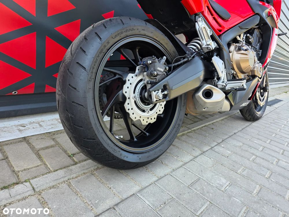 Honda CBR - 18