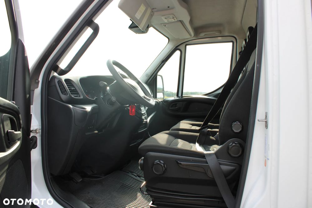 Iveco Daily 72C15 72C18 70C Firanka Firana Skrzynia Plandeka WINDA Przebieg tylko 45 566 KM Import Niemcy jak nowy 65C 50C 35C - 6