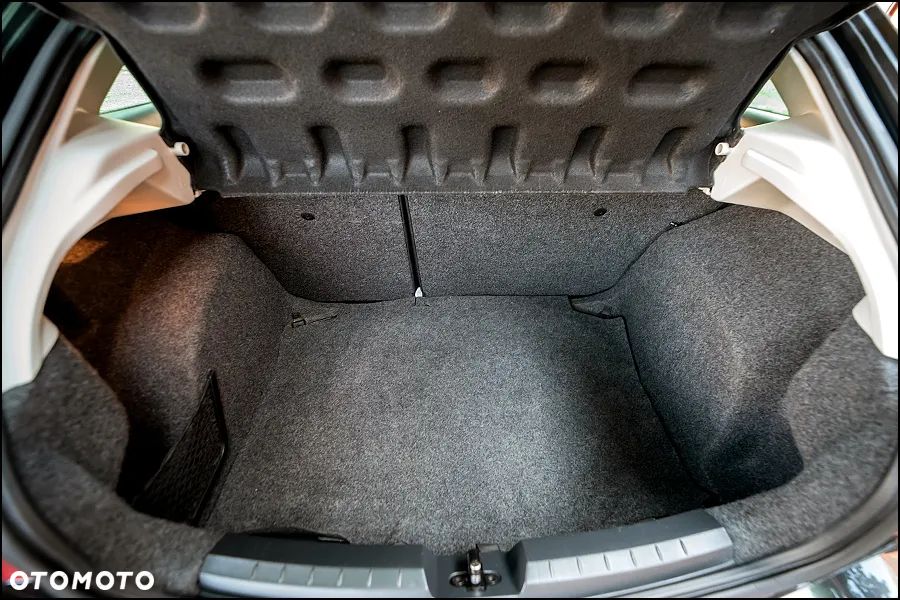 Seat Ibiza SC 1.4 16V Sport - 36