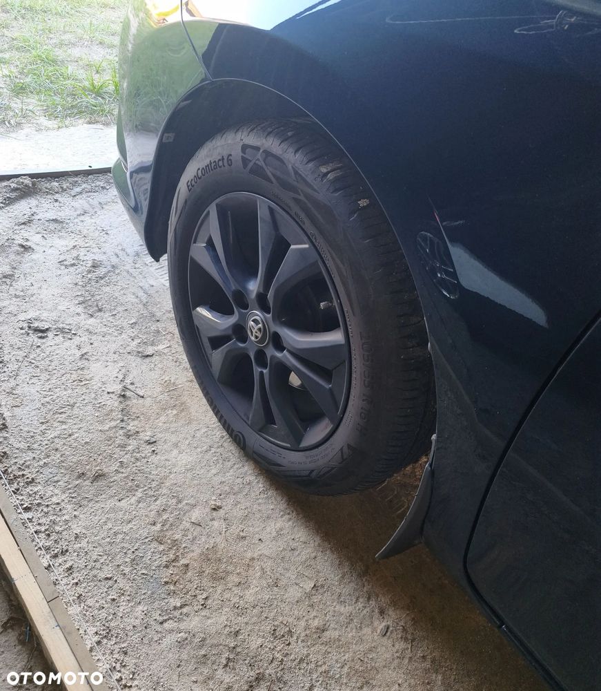 Toyota Auris - 14