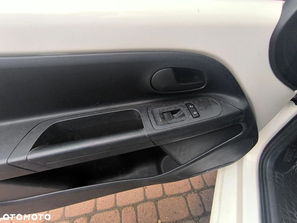Volkswagen up! 1.0 Take - 10