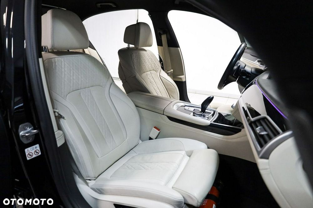 BMW Seria 7 - 23