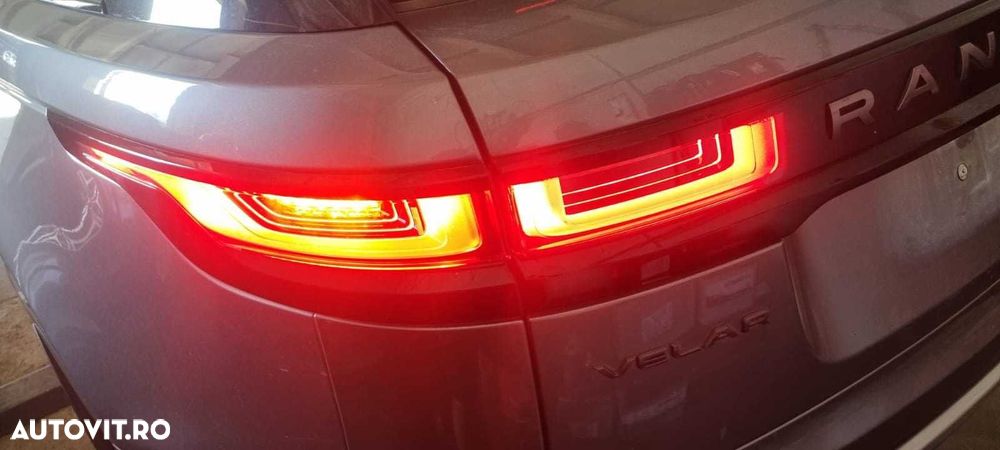 Stop central haion portbagaj Range Rover Velar cod J8A2-13192-AE - 3