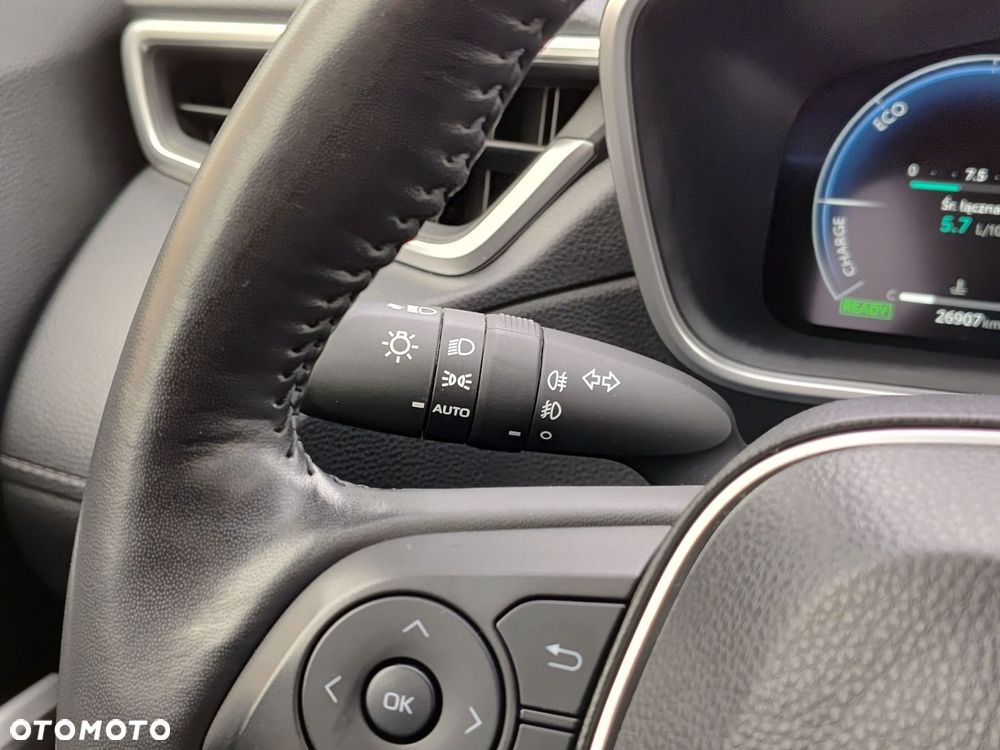 Toyota Corolla Cross 2.0 Hybrid Style - 17