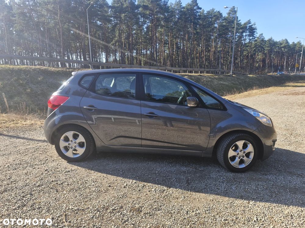 Kia Venga 1.6 CVVT Black Collection - 5