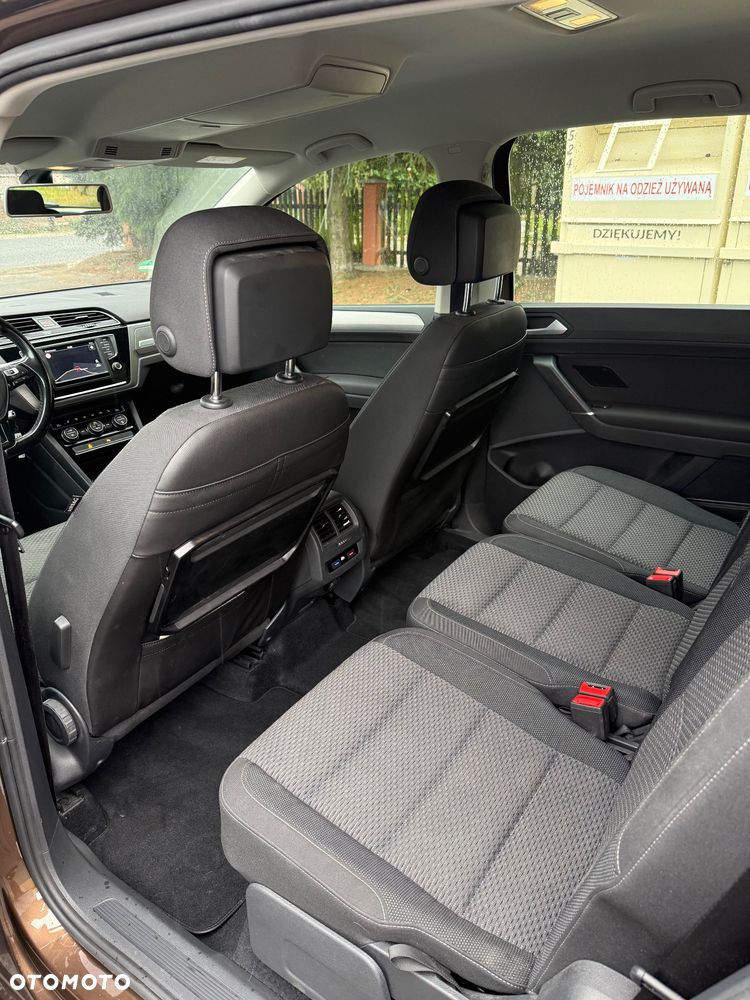 Volkswagen Touran 2.0 TDI SCR Comfortline - 14