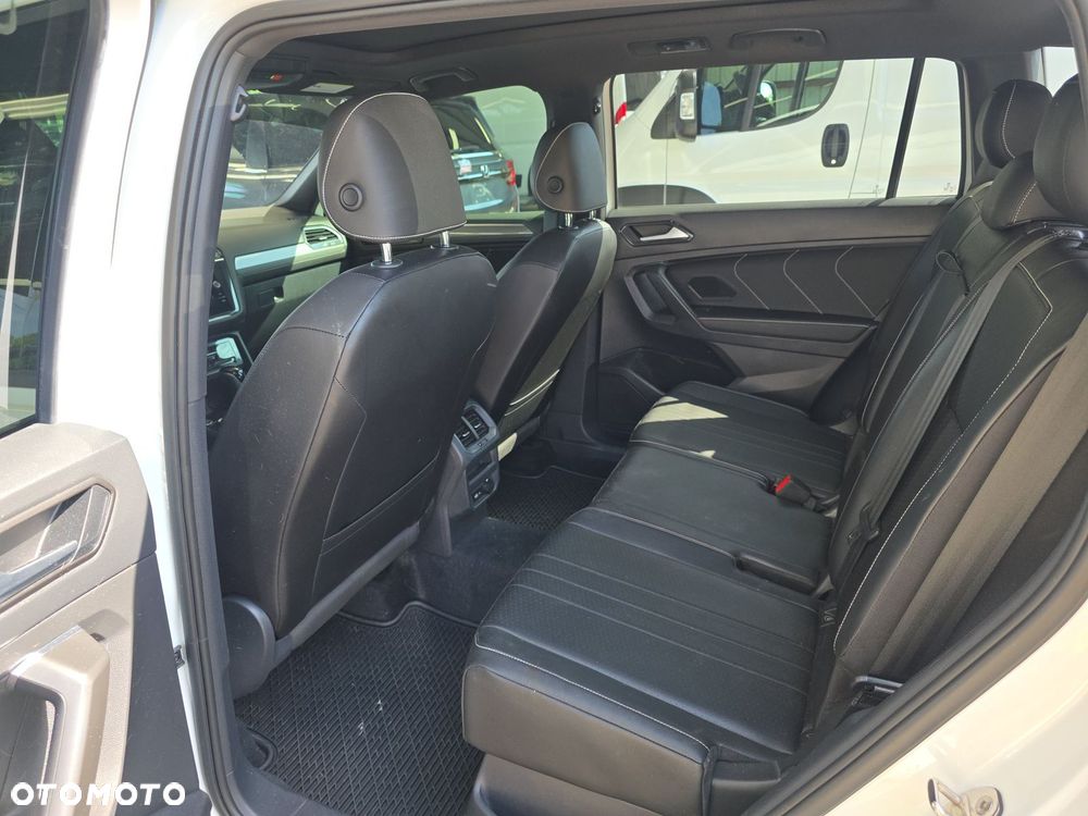 Volkswagen Tiguan - 11