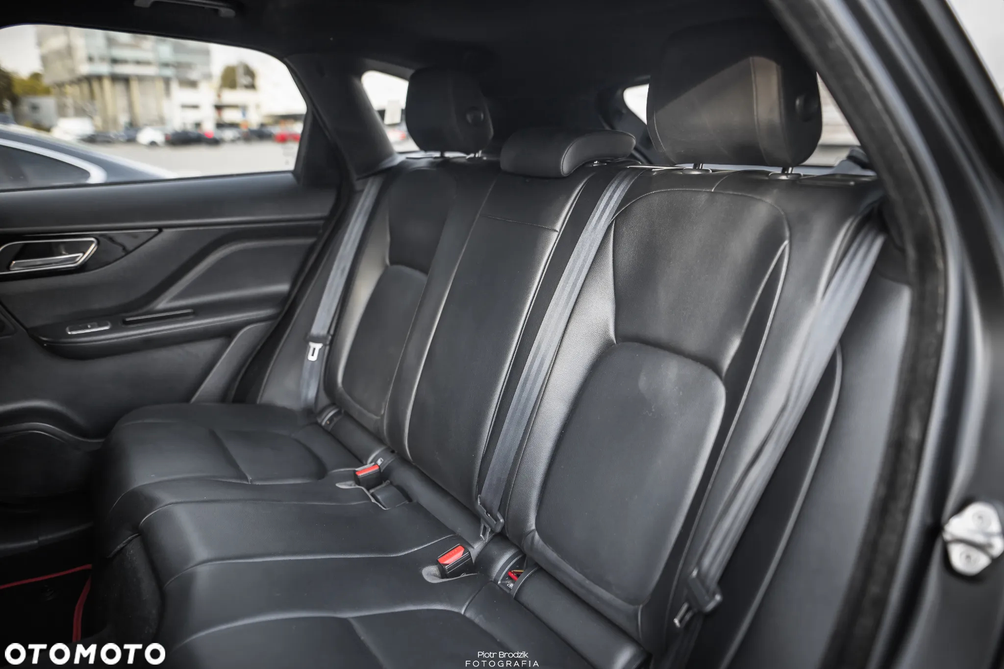 Jaguar F-Pace 25t AWD Prestige - 21