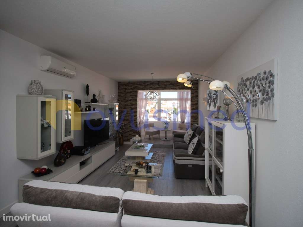 Apartamento T2+2 com terraço junto á praia dos pescadores, Albufeira - Grande imagem: 4/31