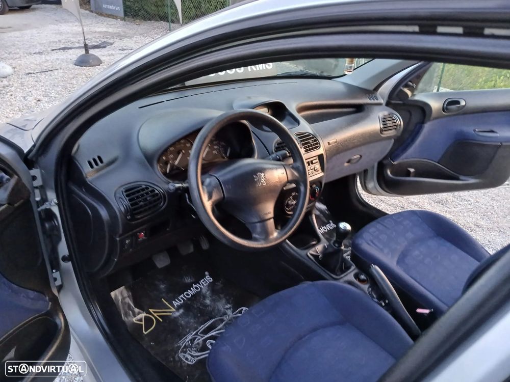 Peugeot 206 1.1 Color Line - 2