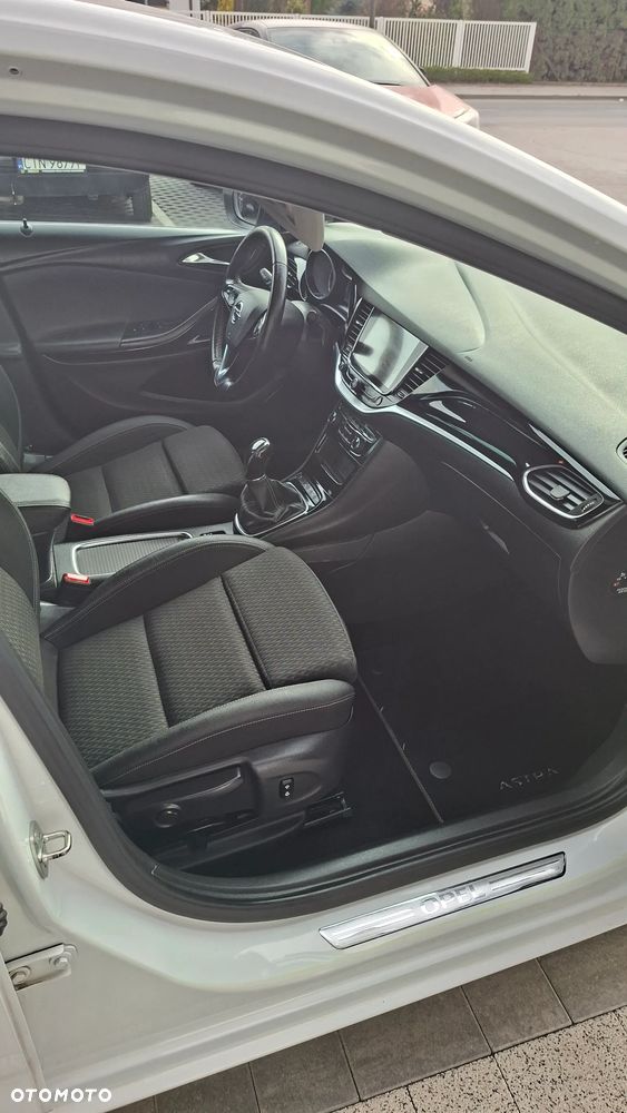Opel Astra - 11