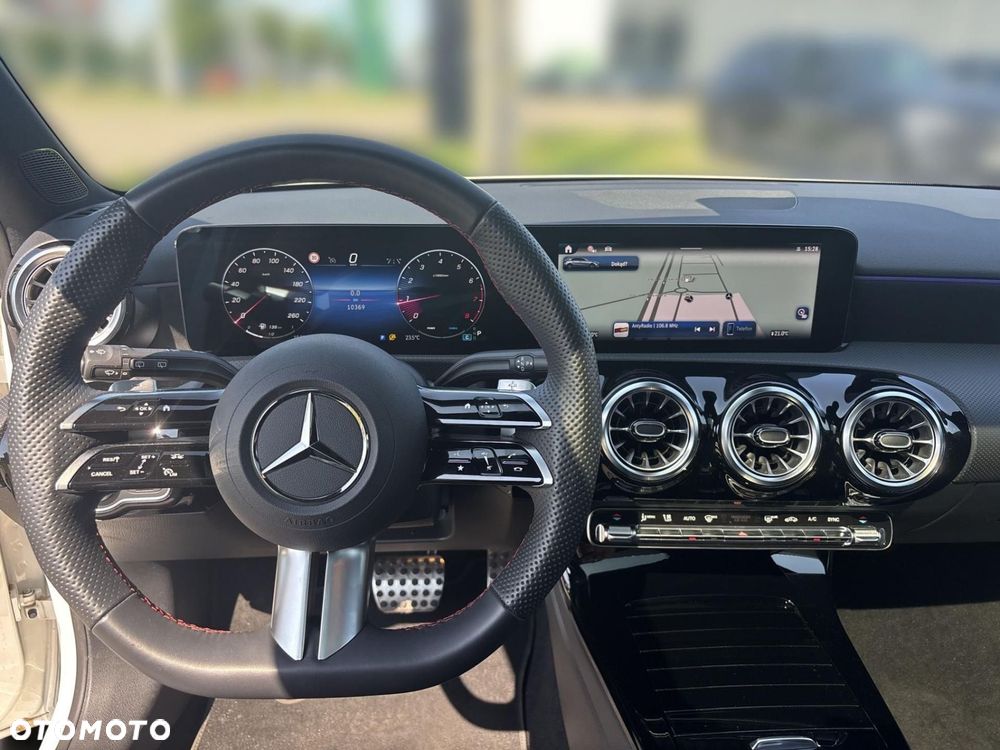 Mercedes-Benz Klasa A 200 AMG Line 7G-DCT - 14