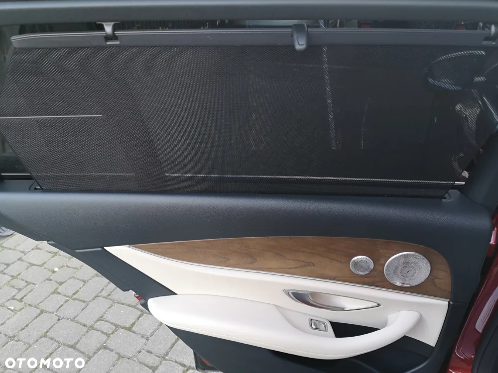 Mercedes-Benz Klasa E - 16