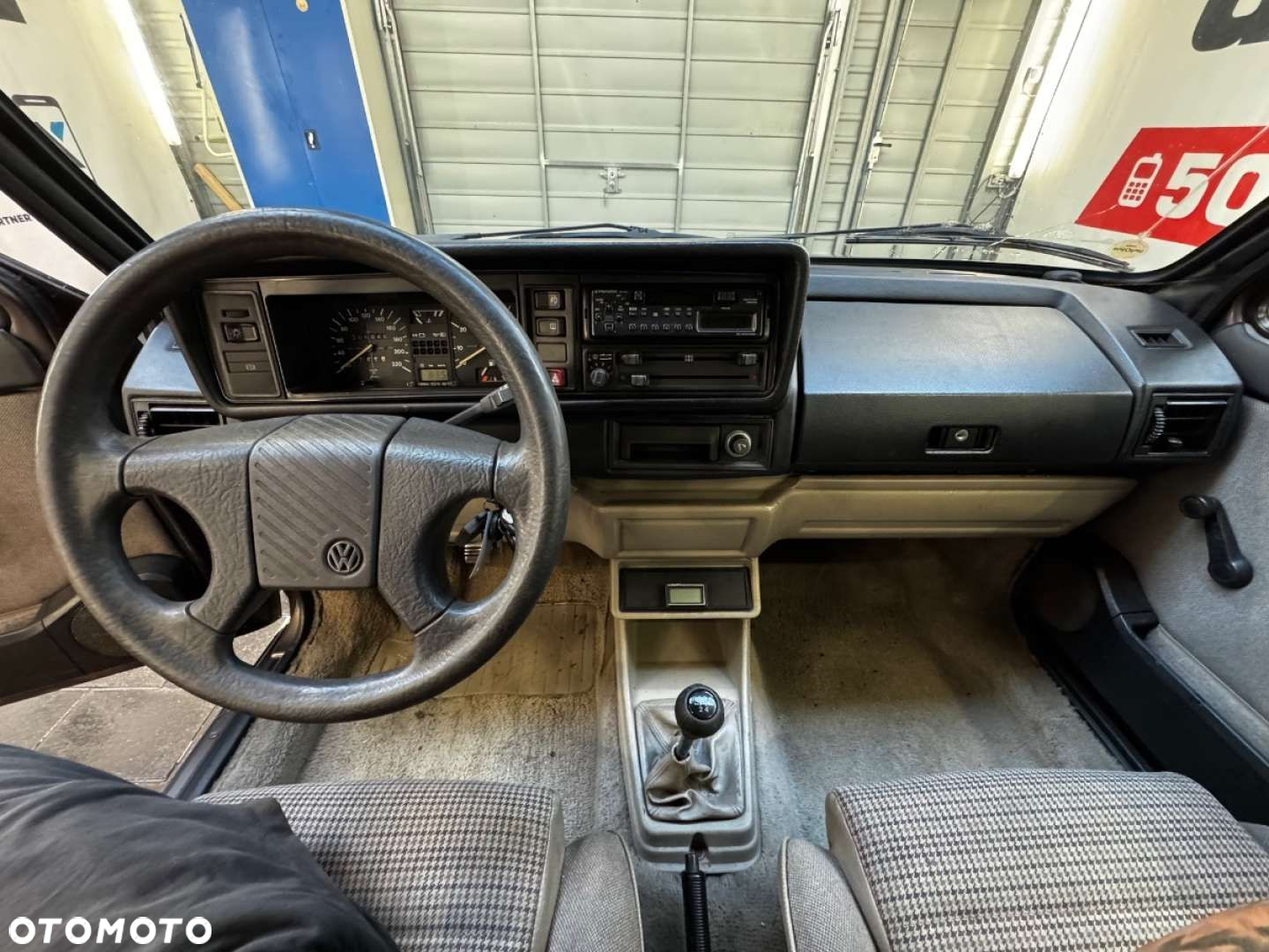 Volkswagen Golf - 24
