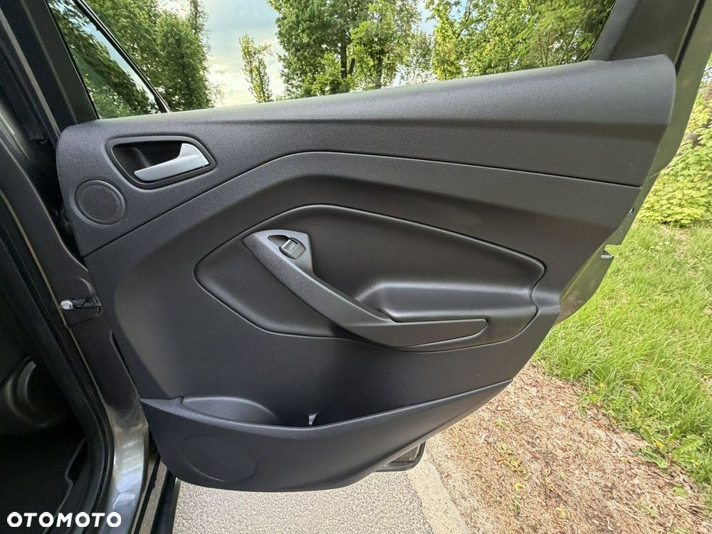 Ford Kuga - 30