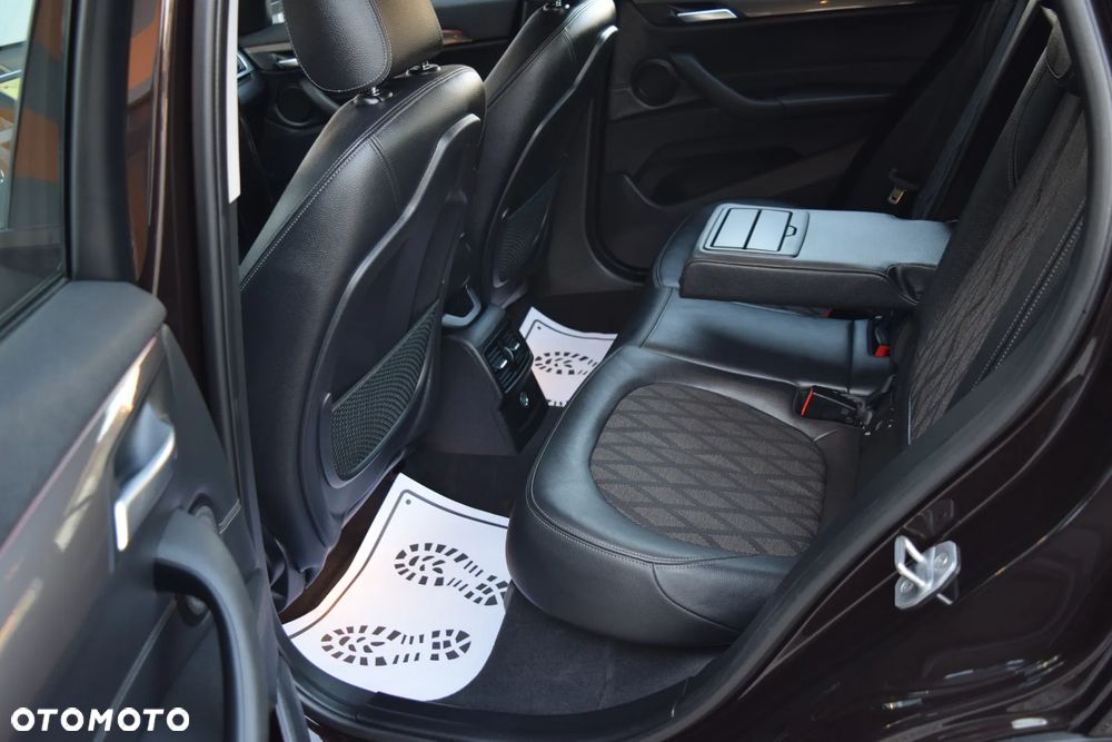 BMW X1 xDrive20d xLine - 35