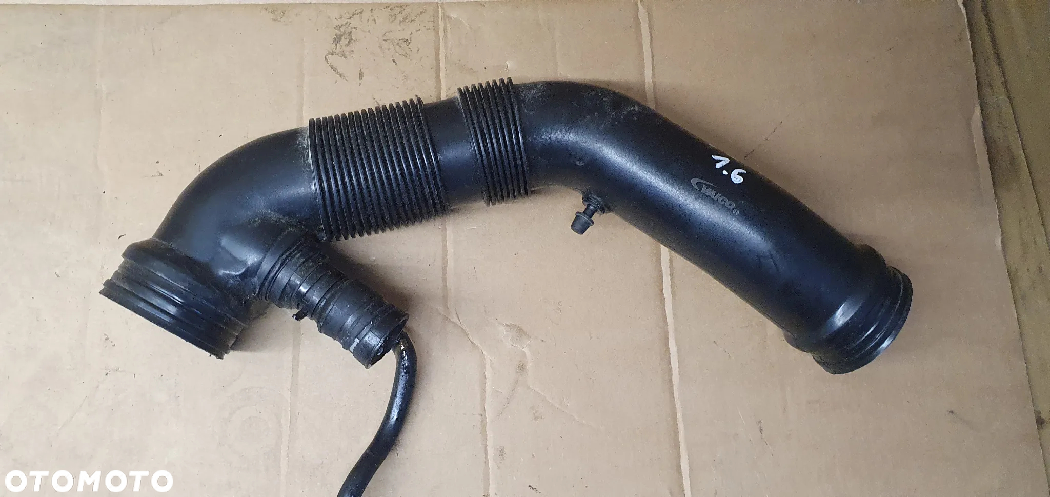 Rura przewód dolot wlot powietrza Audi A3 8P 1.6 MPI V10-3209 - 2
