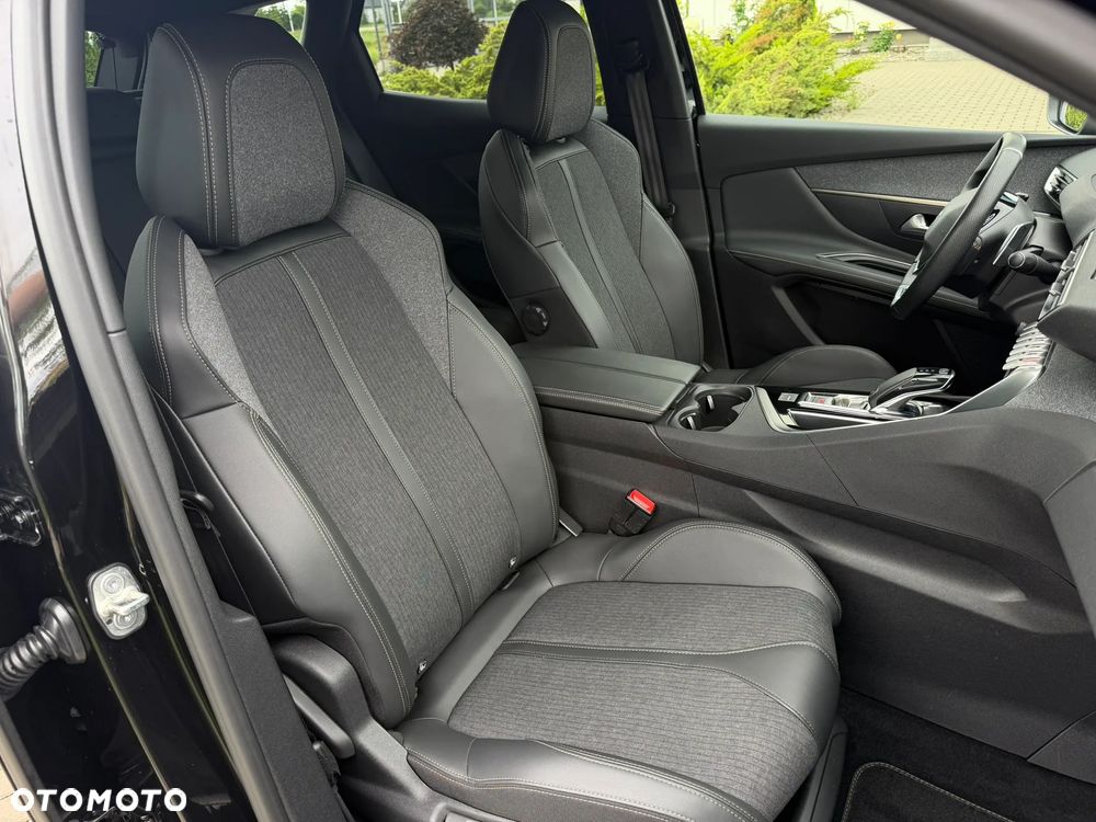Peugeot 3008 1.2 PureTech GT Pack S&S EAT8 - 33
