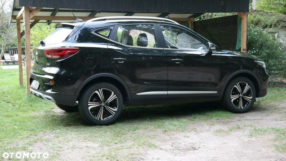 MG ZS - 26