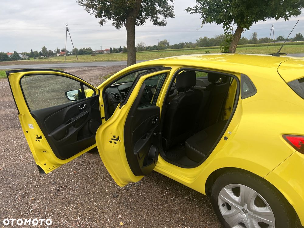 Renault Clio - 12
