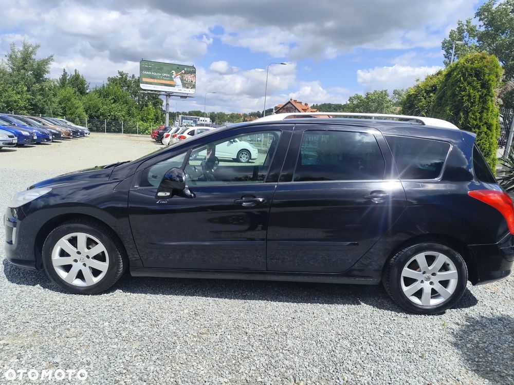 Peugeot 308 - 8