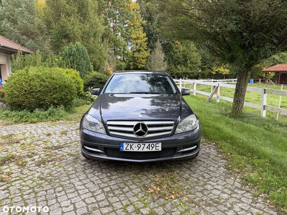 Mercedes-Benz Klasa C 350 CDI BlueEff Avantgarde - 2
