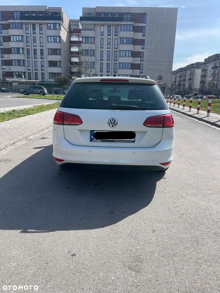 Volkswagen Golf 1.2 TSI BMT Comfortline - 8