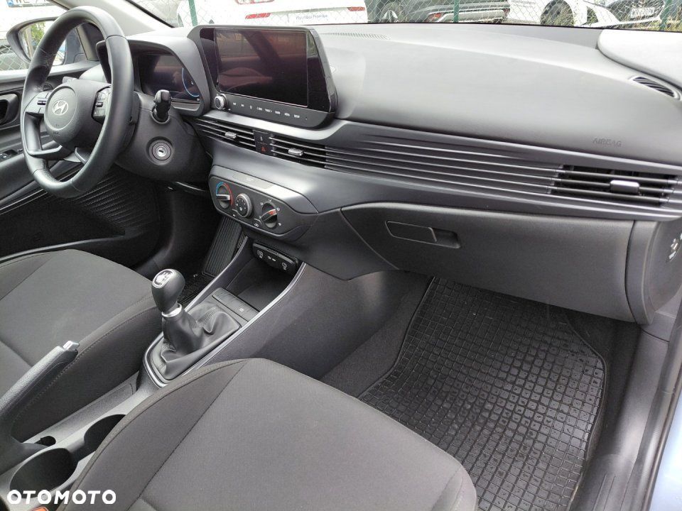 Hyundai i20 - 27