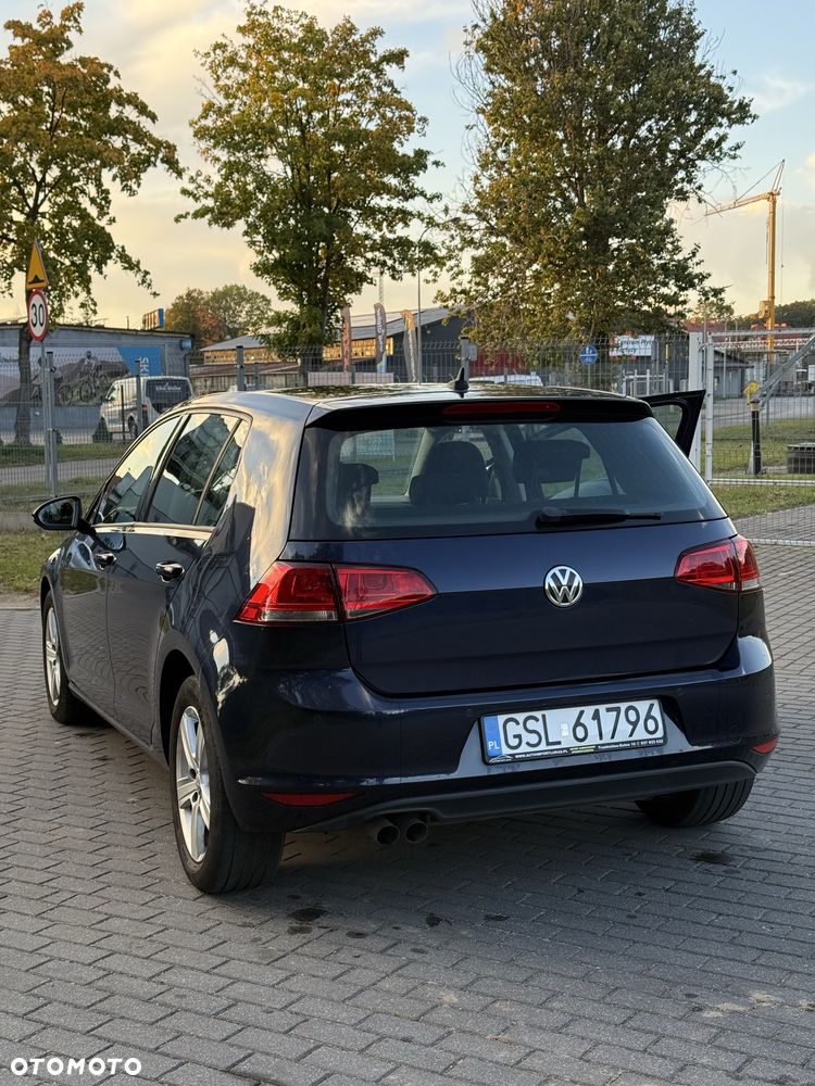 Volkswagen Golf - 4