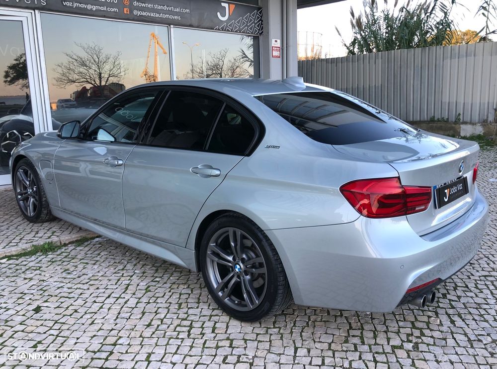 BMW 330 e iPerformance Pack M - 12