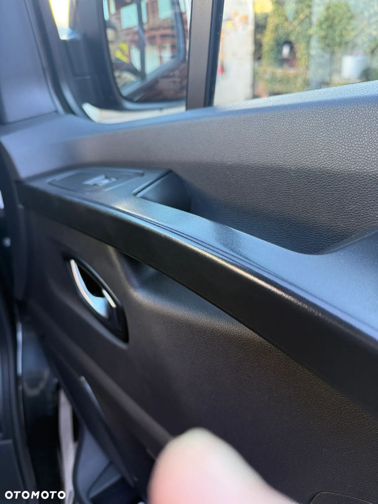 Renault Trafic Grand 2.0 dCi EDC - 30