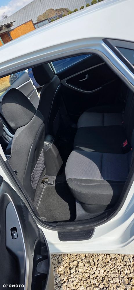 Hyundai i30 1.6 GDI BlueDrive Premium - 15