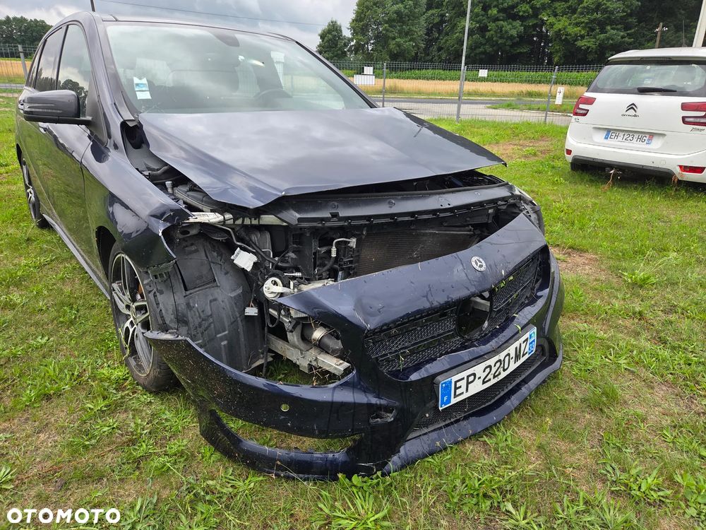Mercedes-Benz Klasa B 180 d BlueEFFICIENCY Edition Style - 3