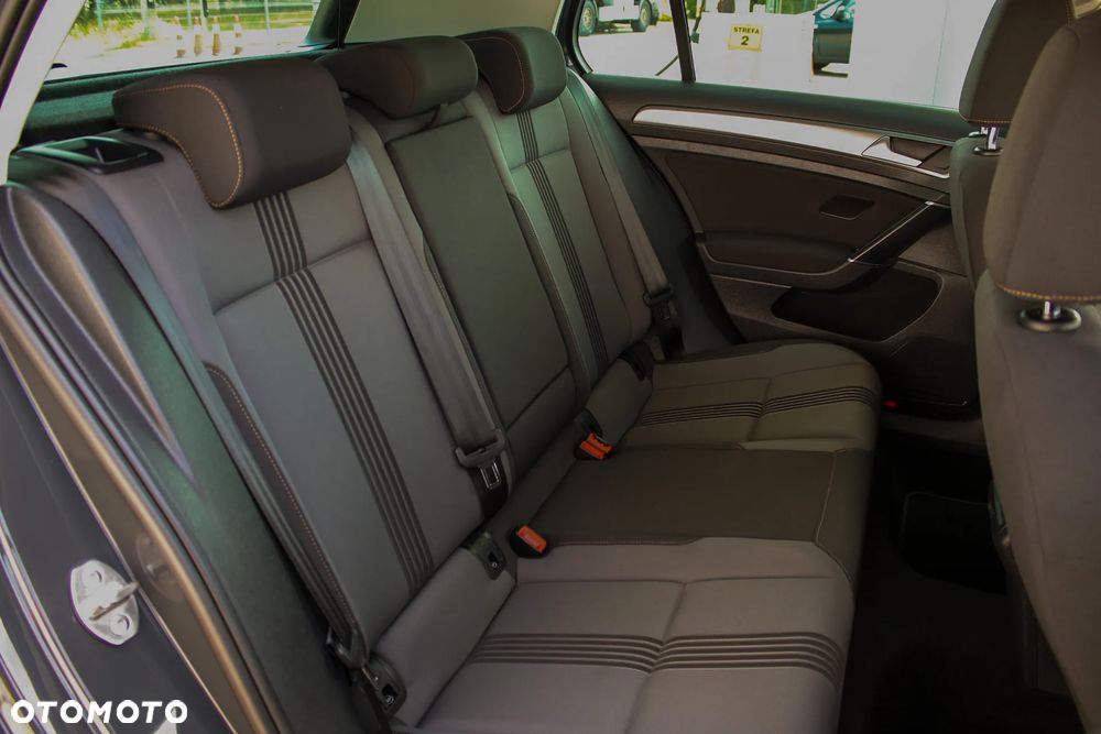 Volkswagen Golf 1.6 TDI BlueMotion Technology Allstar - 23
