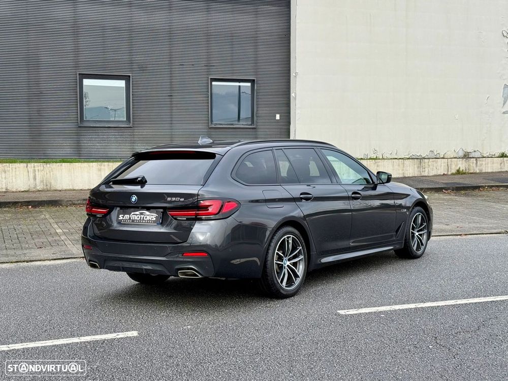 BMW 530 e Pack Desportivo M - 4