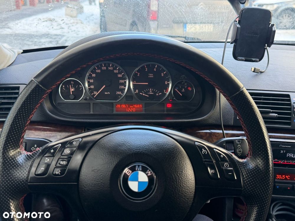 BMW Seria 3 325i Edition Exclusive - 4
