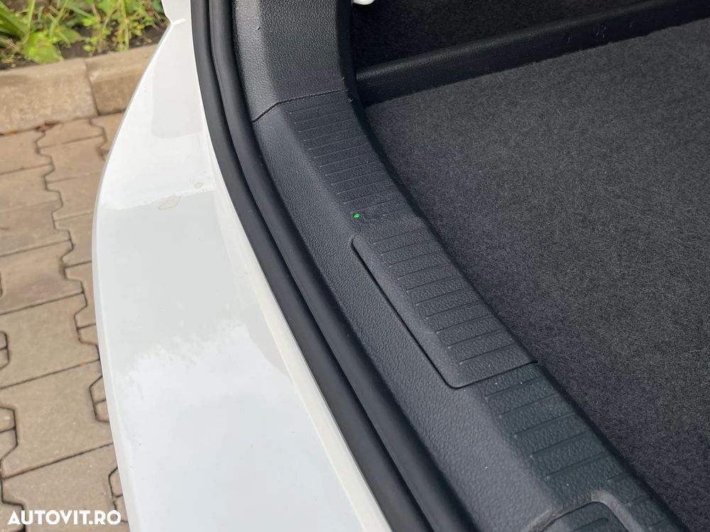 Volkswagen Golf Variant 1.6 TDI SCR Join - 39